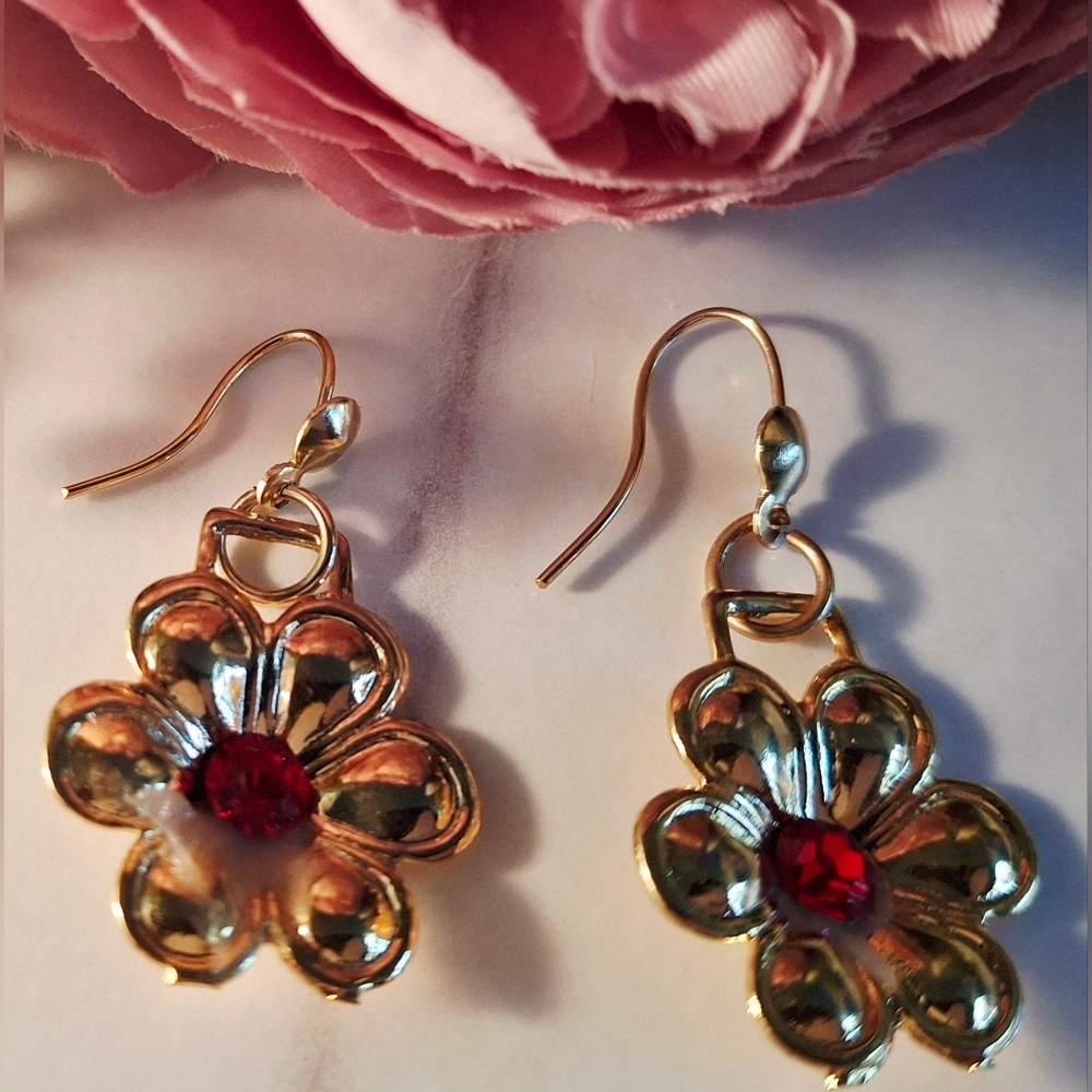 Vintage 80s ✨️🌺Jewelled Flower Dangle Earrings